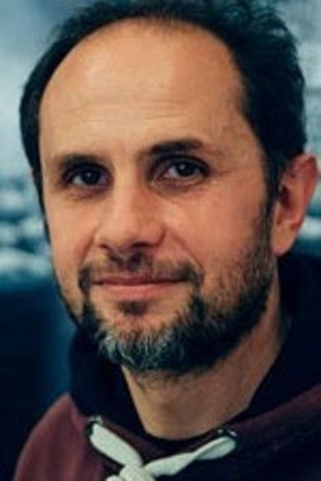 Mario Piavoli backdrop