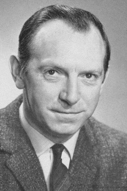 Guy Standeven backdrop