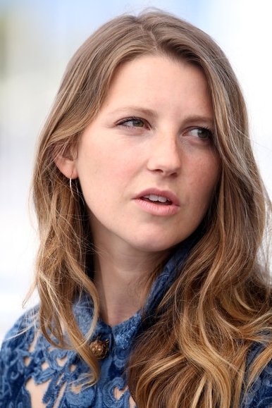 Celine Held backdrop