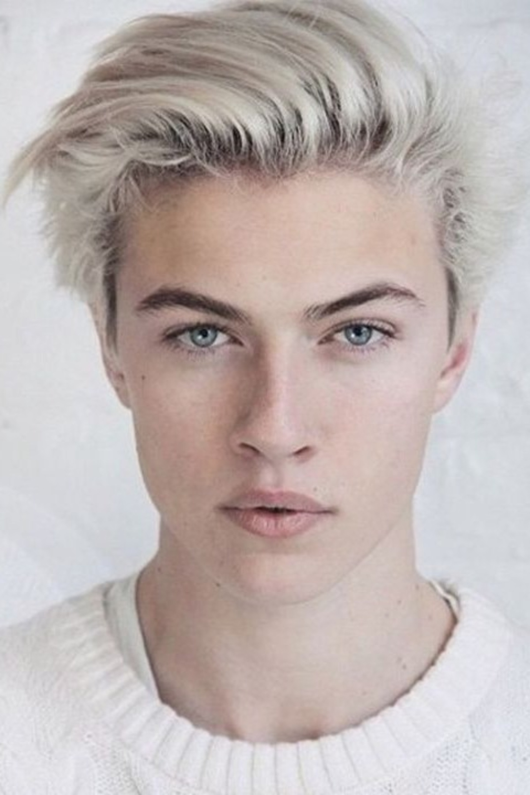 Lucky Blue Smith backdrop