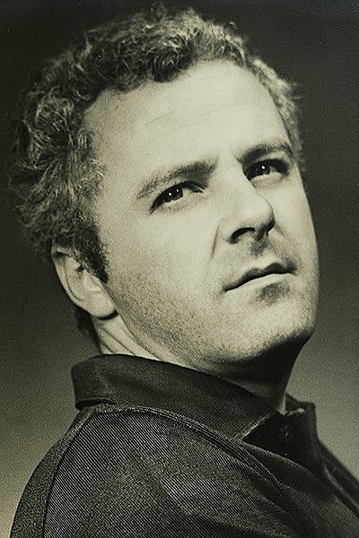 Flávio Rangel backdrop