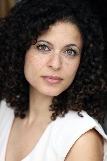 Sarah Kaminsky backdrop