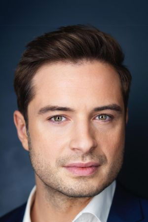 Tom Schmitt backdrop