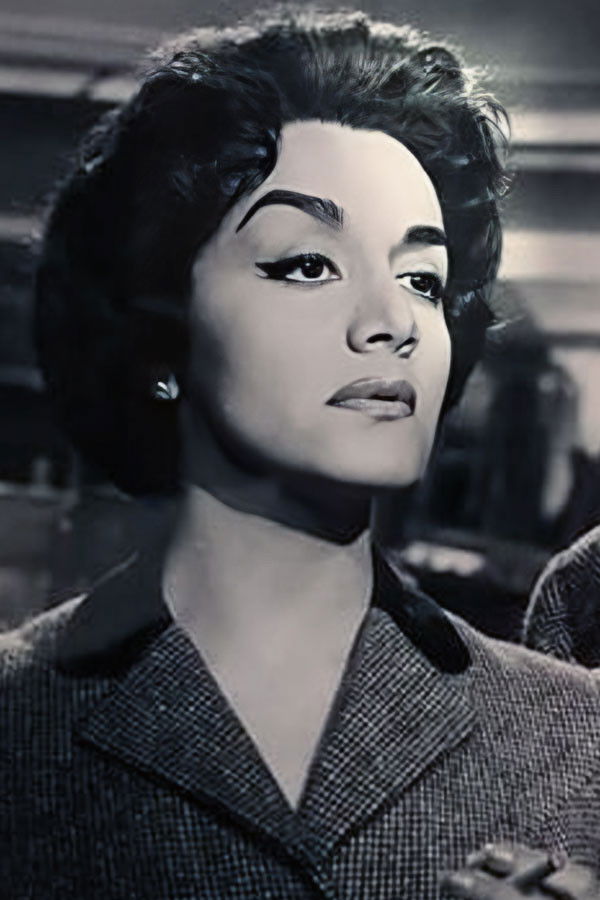 Alba Solís backdrop