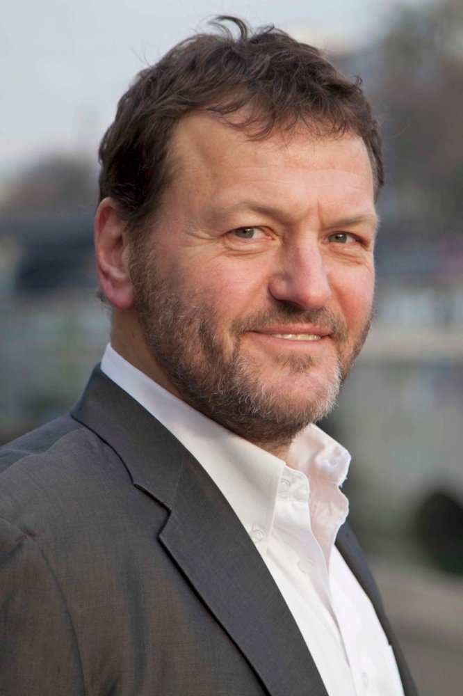 Martin Muliar backdrop