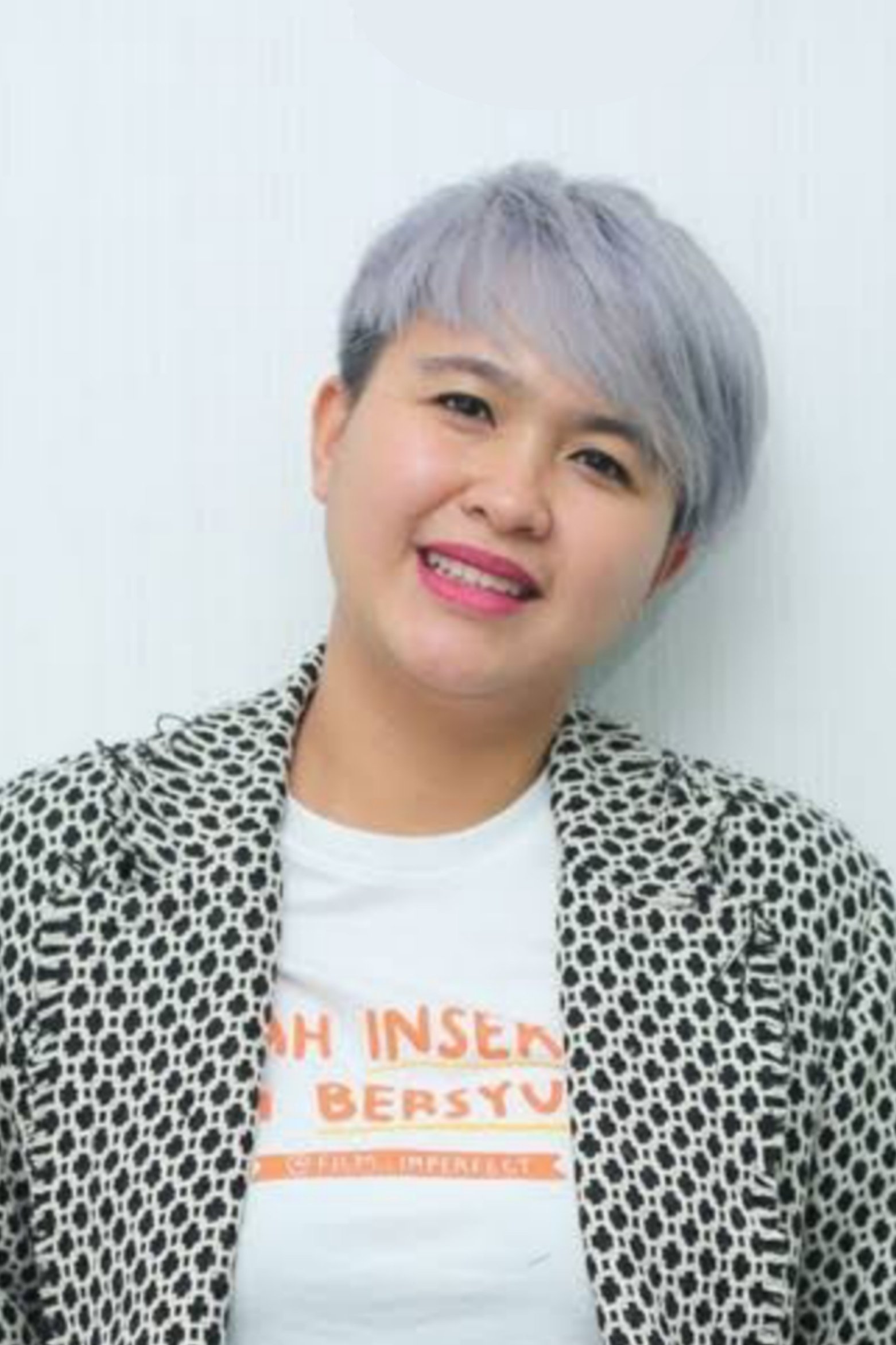 Meira Anastasia: Meira Anastasija backdrop