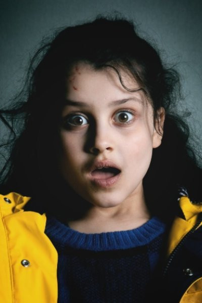 Golda de Leon backdrop