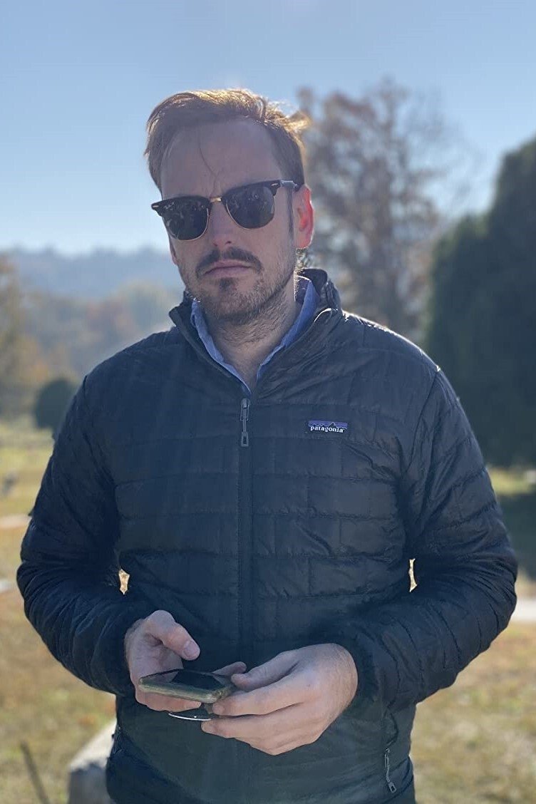 Elliott Barker backdrop