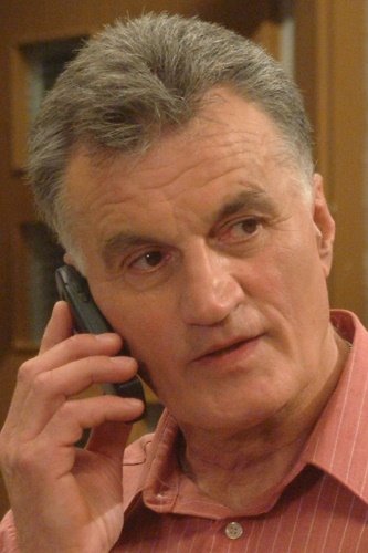 Zsolt Körtvélyessy backdrop