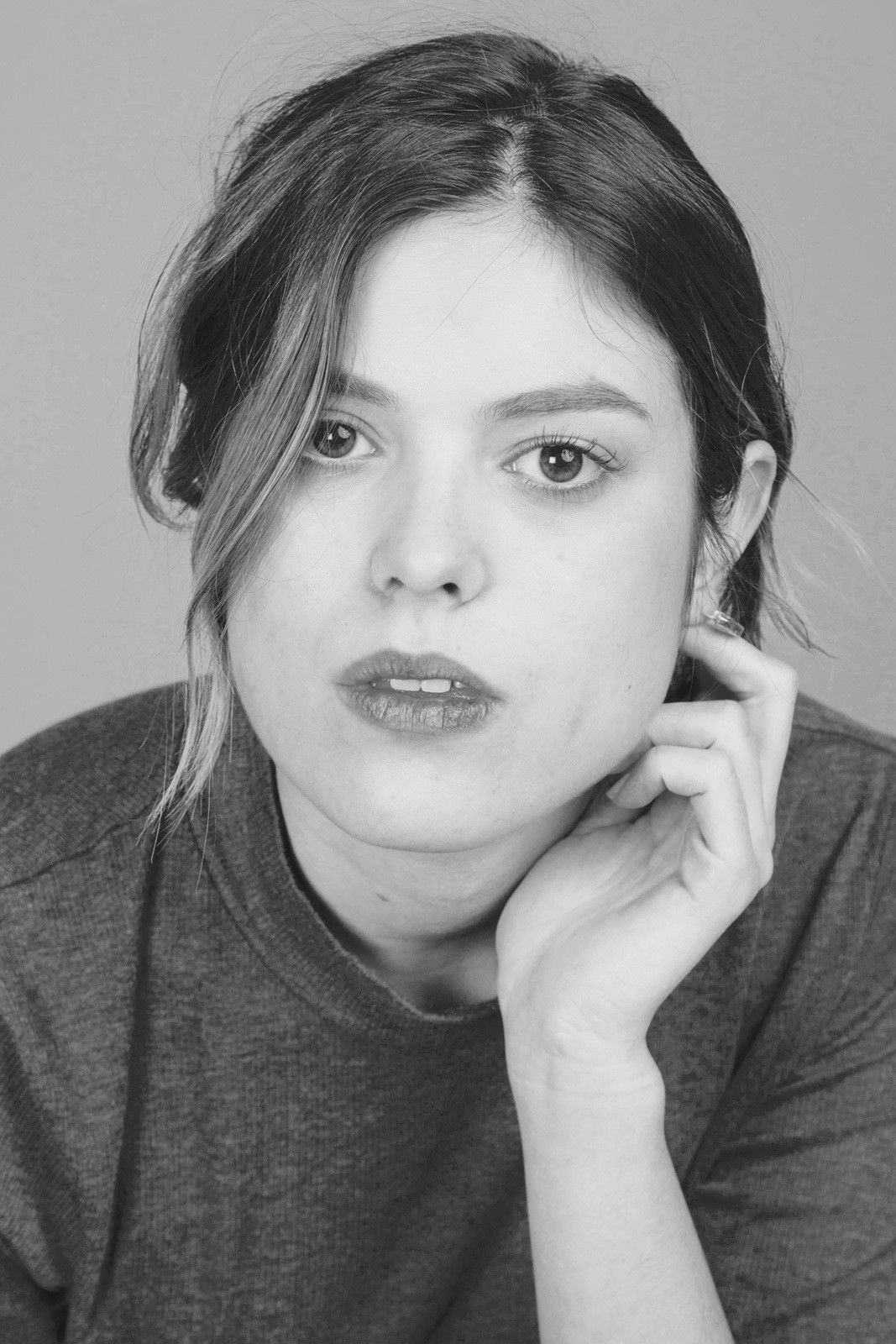 Elsa Léviant backdrop