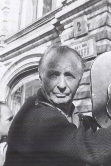 Vladislav Mikosha backdrop