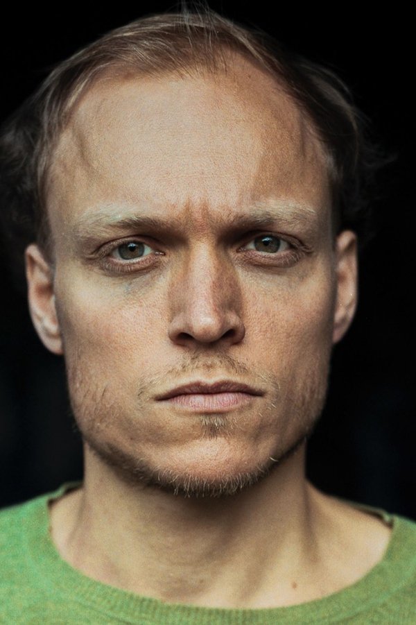 Emanuel Fellmer backdrop