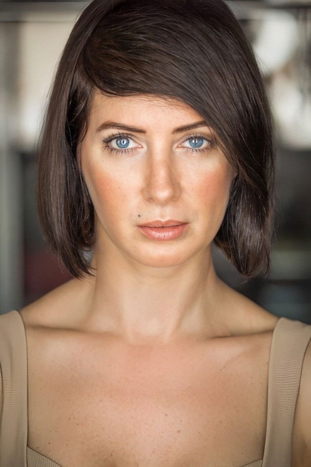 Annie Salomón backdrop