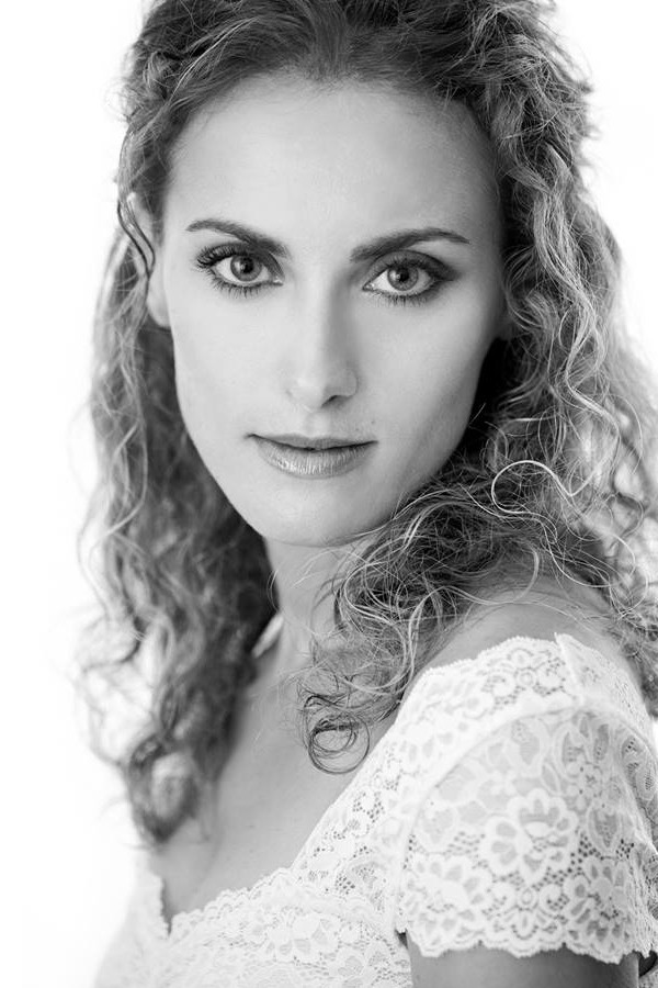 Olga Kalashnikova backdrop