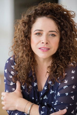 Isabelle Brossard backdrop