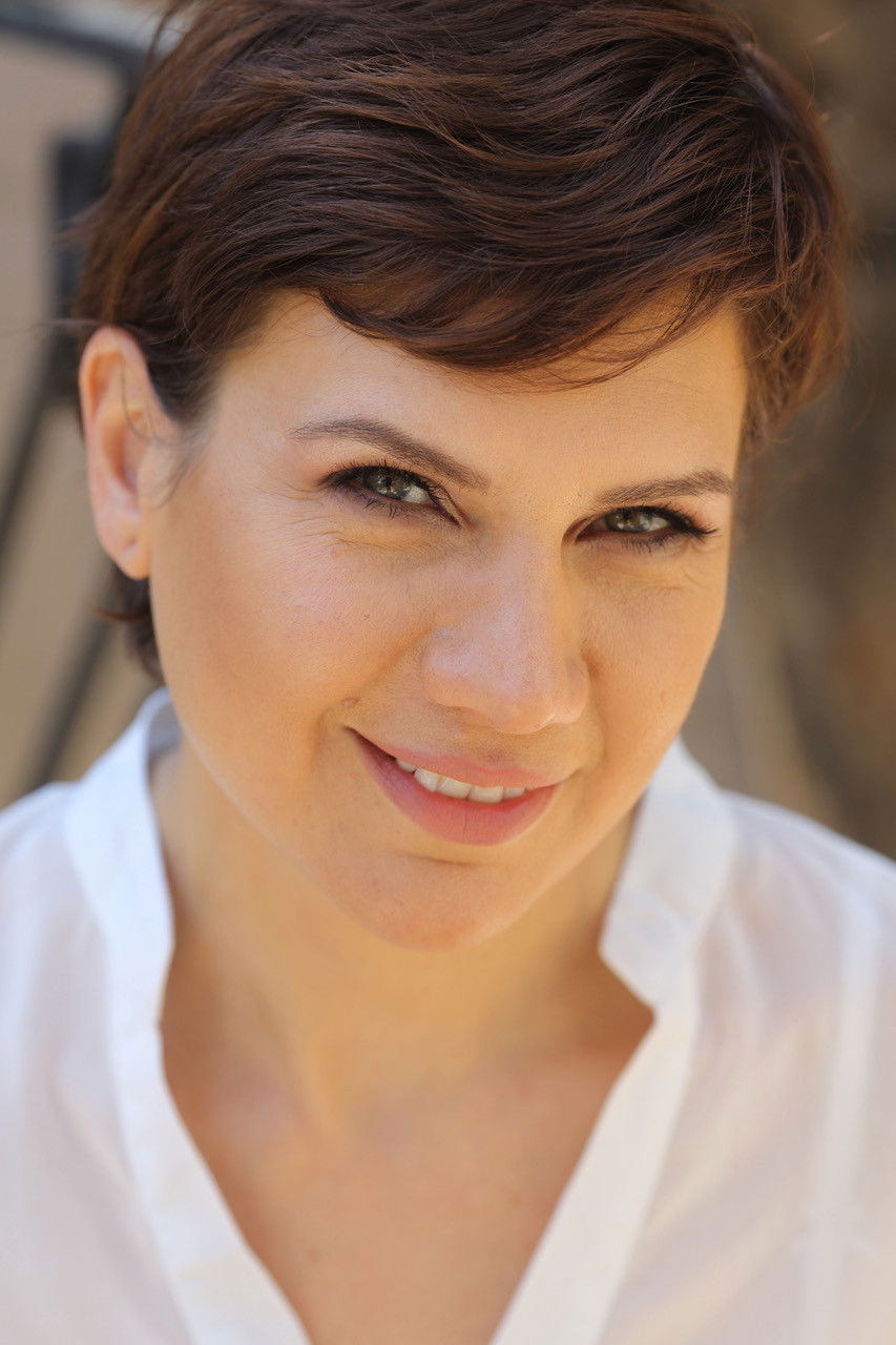 Rania Kourdy backdrop