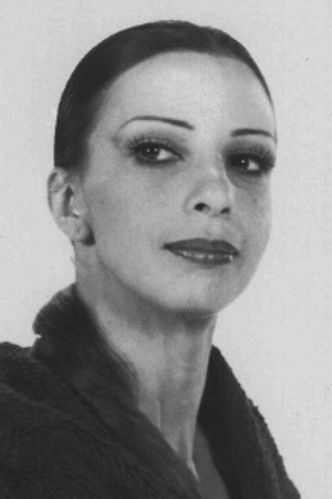 Loipa Araujo backdrop