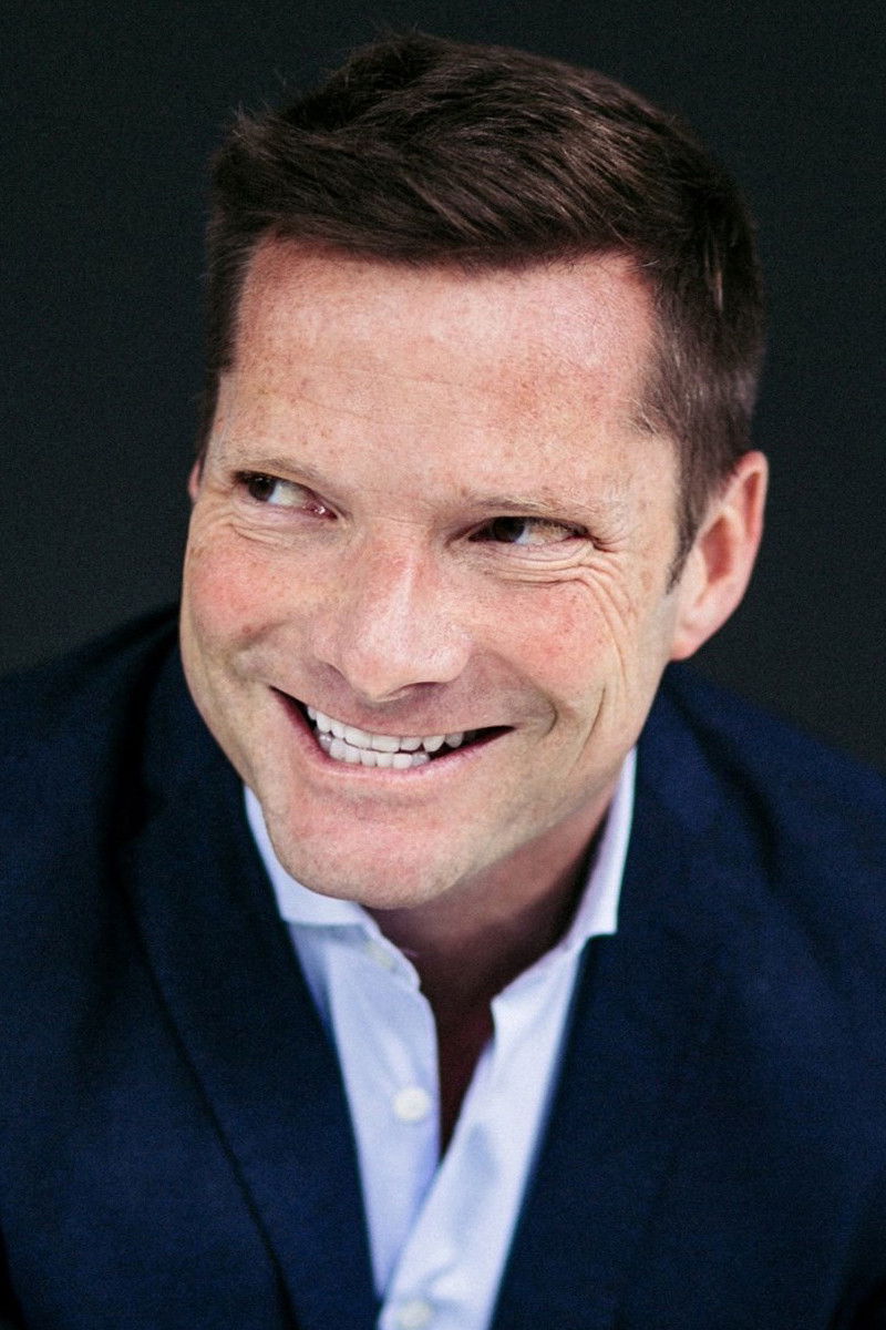 Stéphane Fortin backdrop