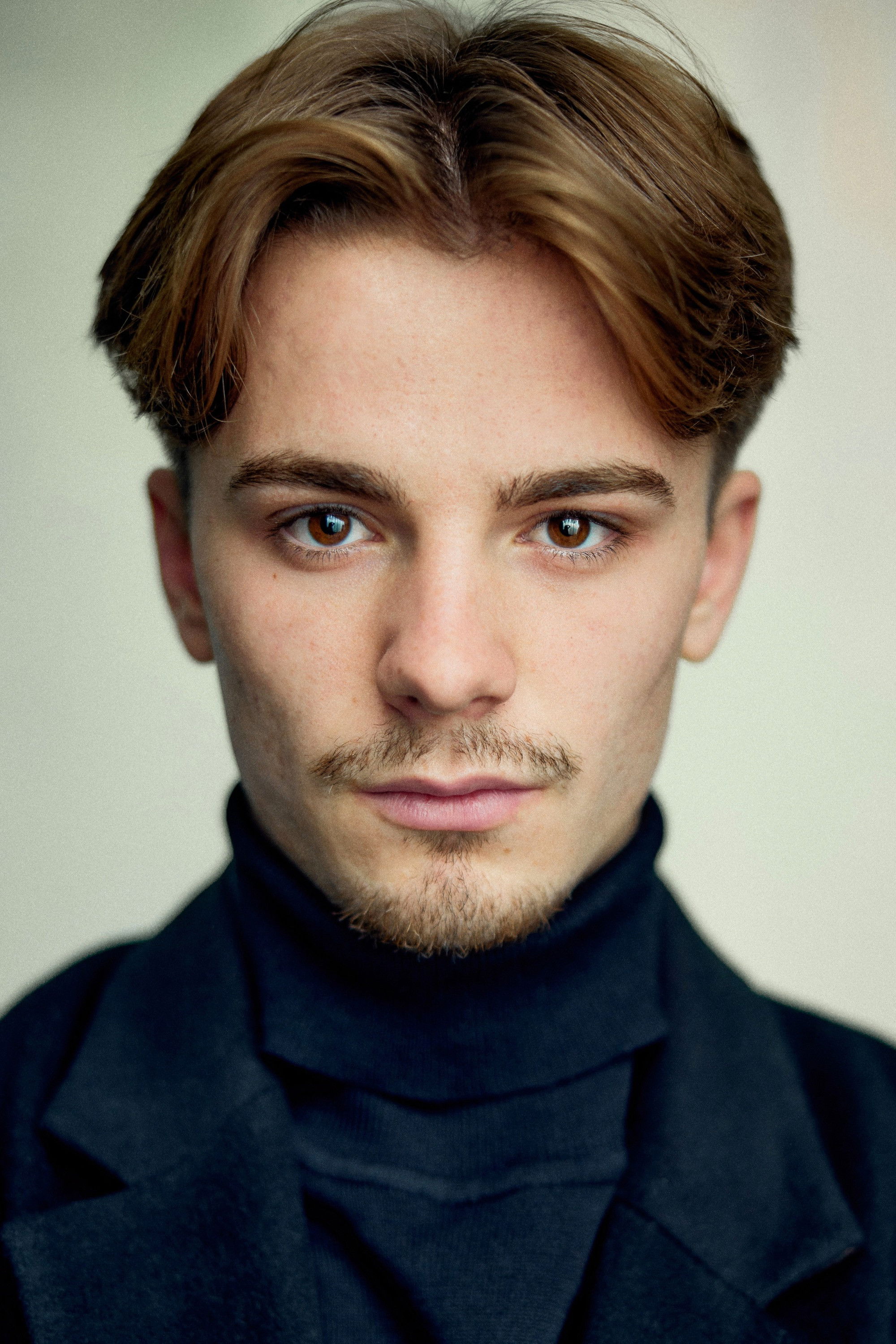 Dylan Duffield backdrop