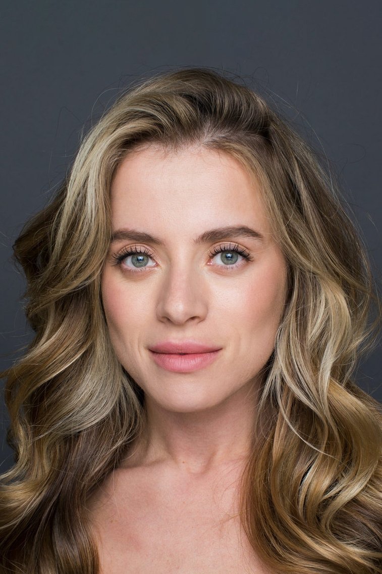 Ekaterina Kabak backdrop