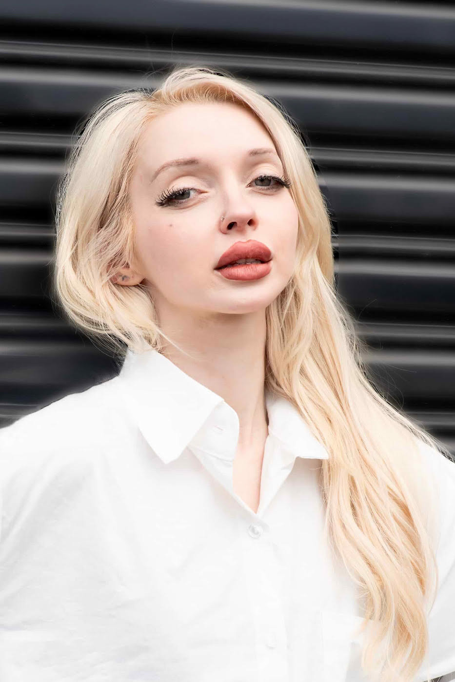 Viola Odette Harlow backdrop