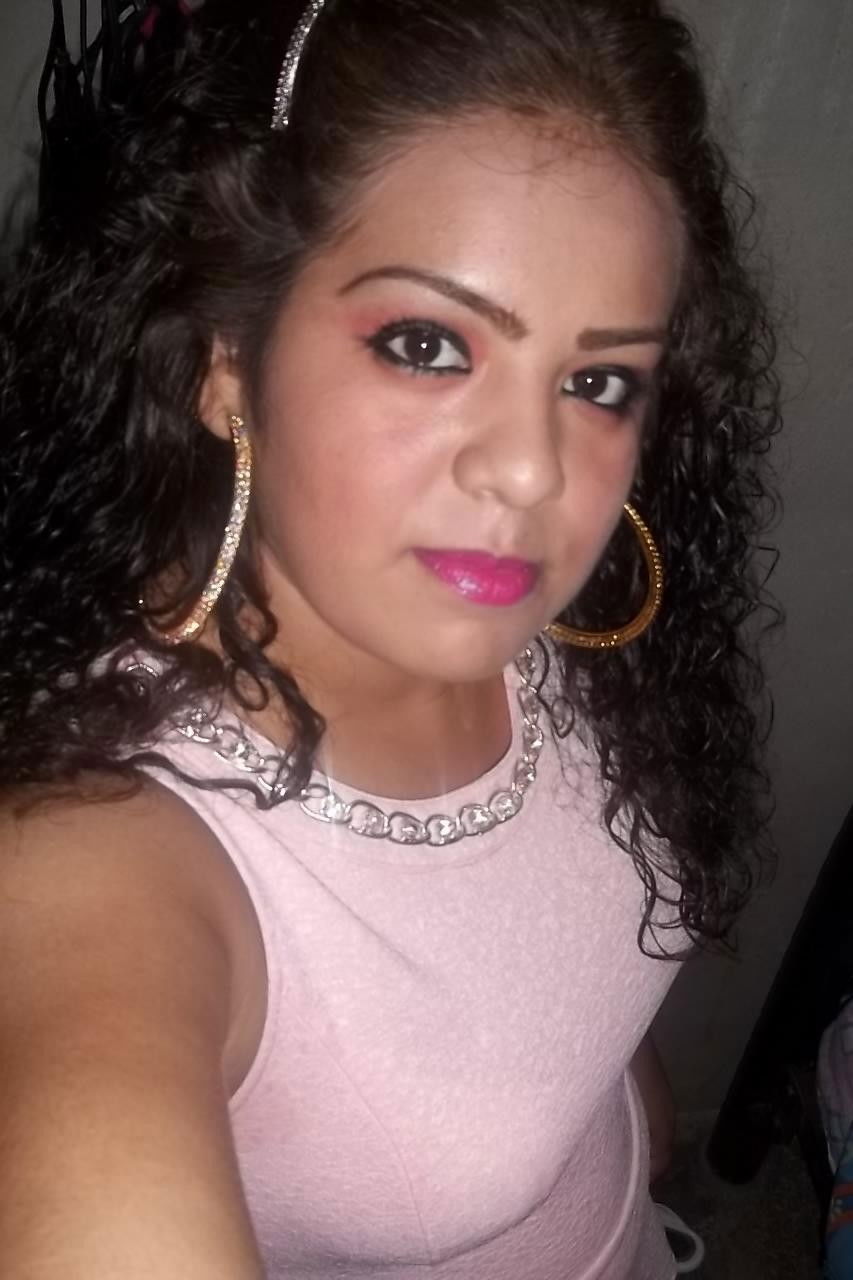 Mariela Mercado backdrop