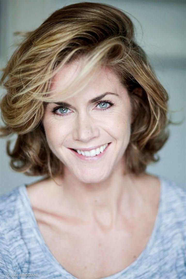 Nathalie Dubourdieu backdrop