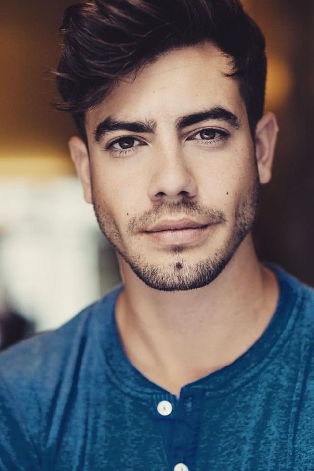 Florian Wünsche backdrop