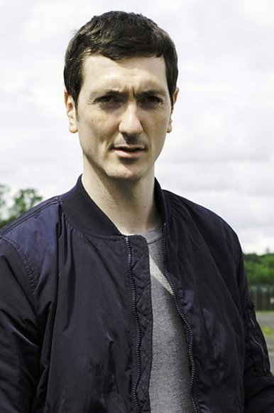 Brian Milligan: Brajan Miligan backdrop