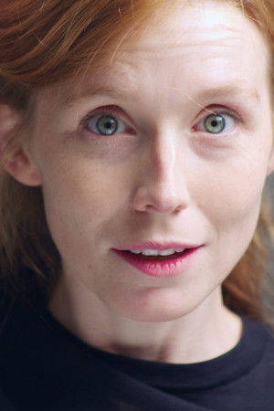 Selin Peret backdrop