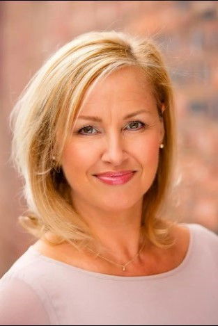 Rachel Ogilvy backdrop