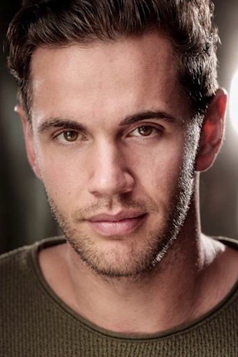 Lloyd Sparsi backdrop