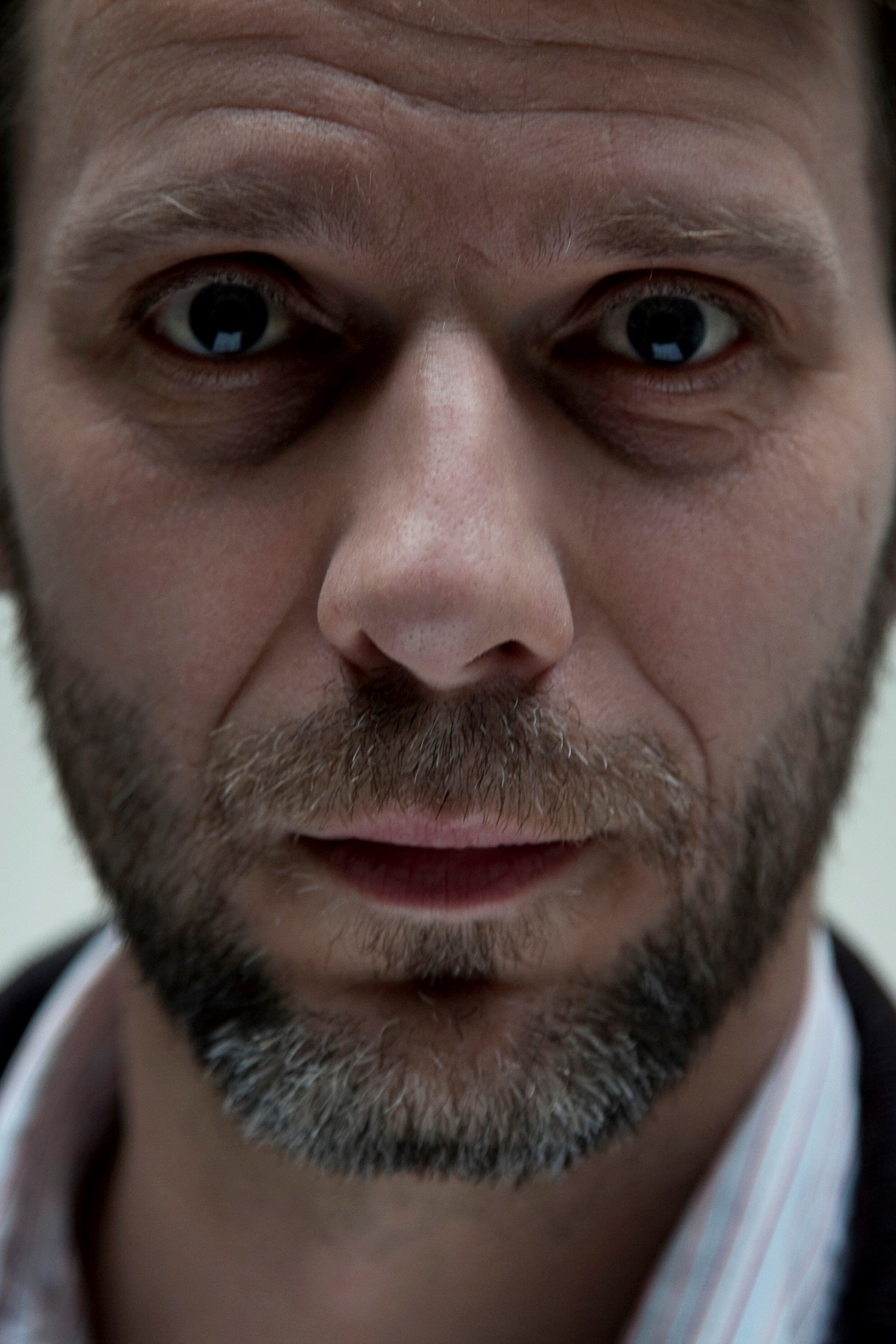 Dominik Warta backdrop