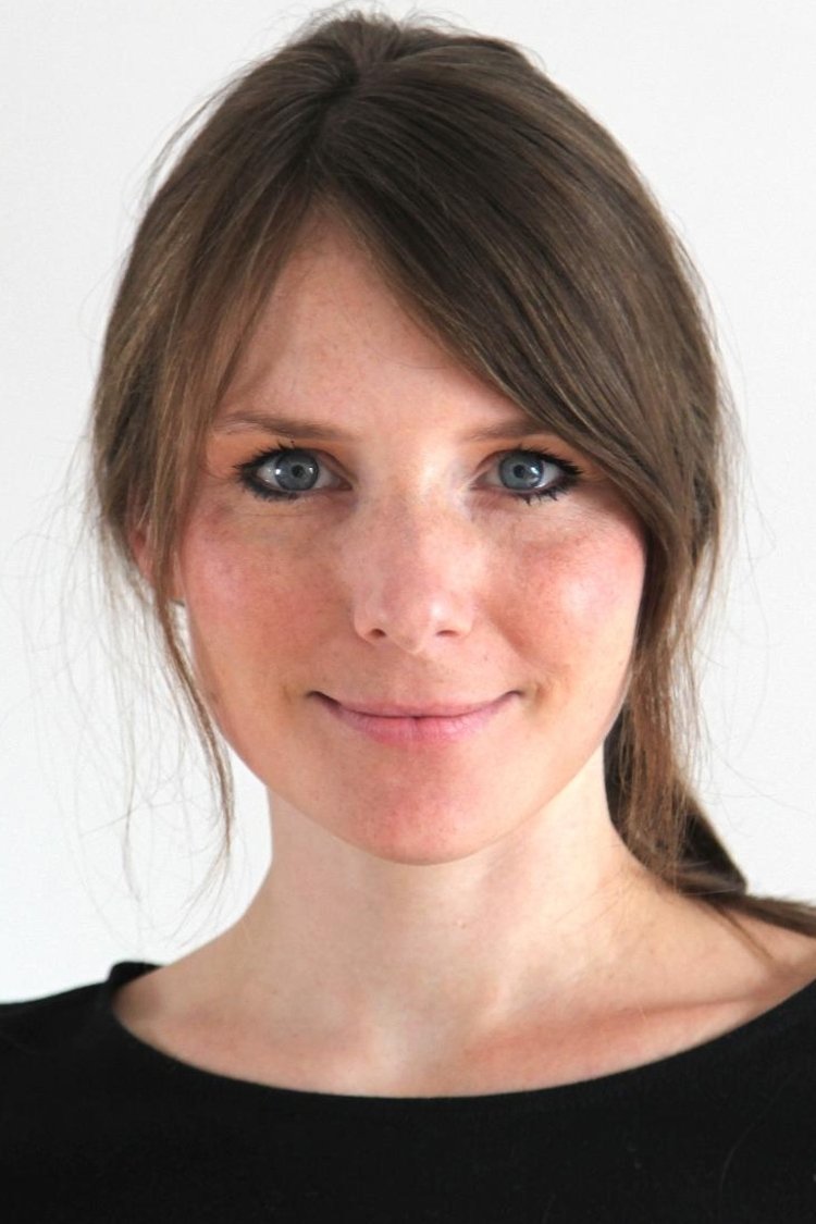 Helena Hufnagel backdrop