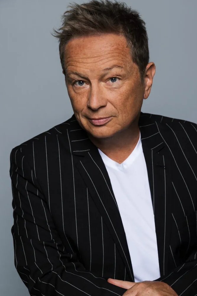 Péter Geszti backdrop