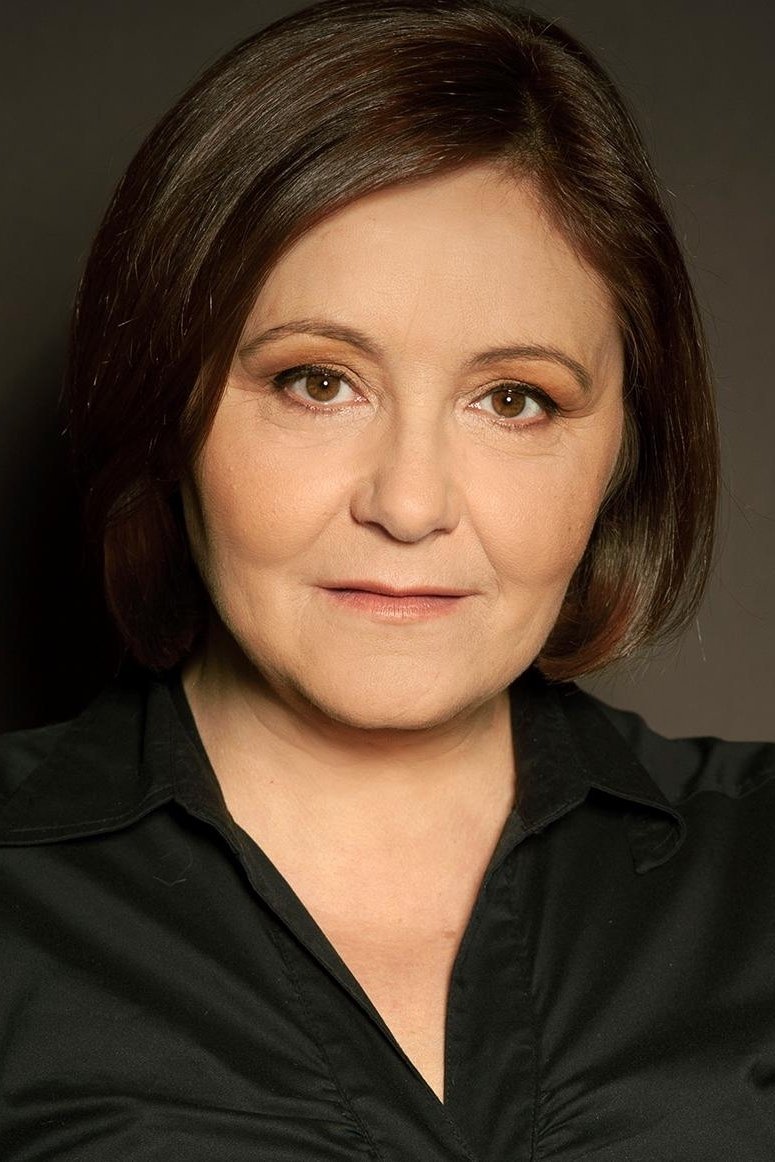 Kristina Kavalinosh backdrop