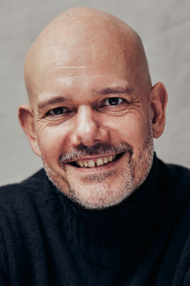 Albert Bendix backdrop