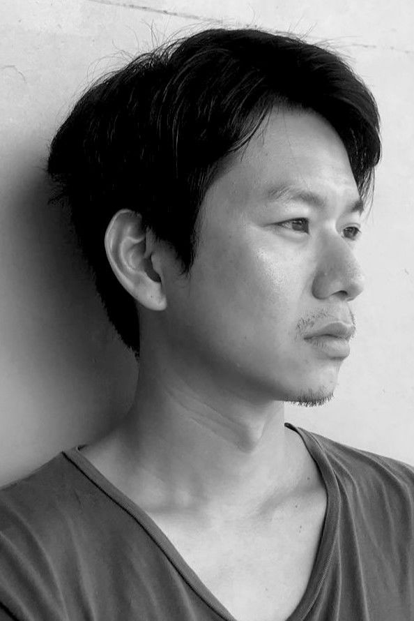 Chun Chih Ma backdrop