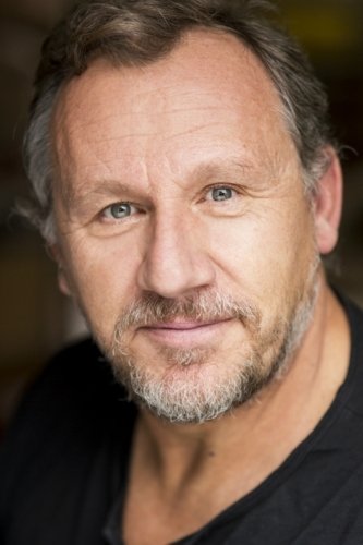 Andrew Grainger backdrop