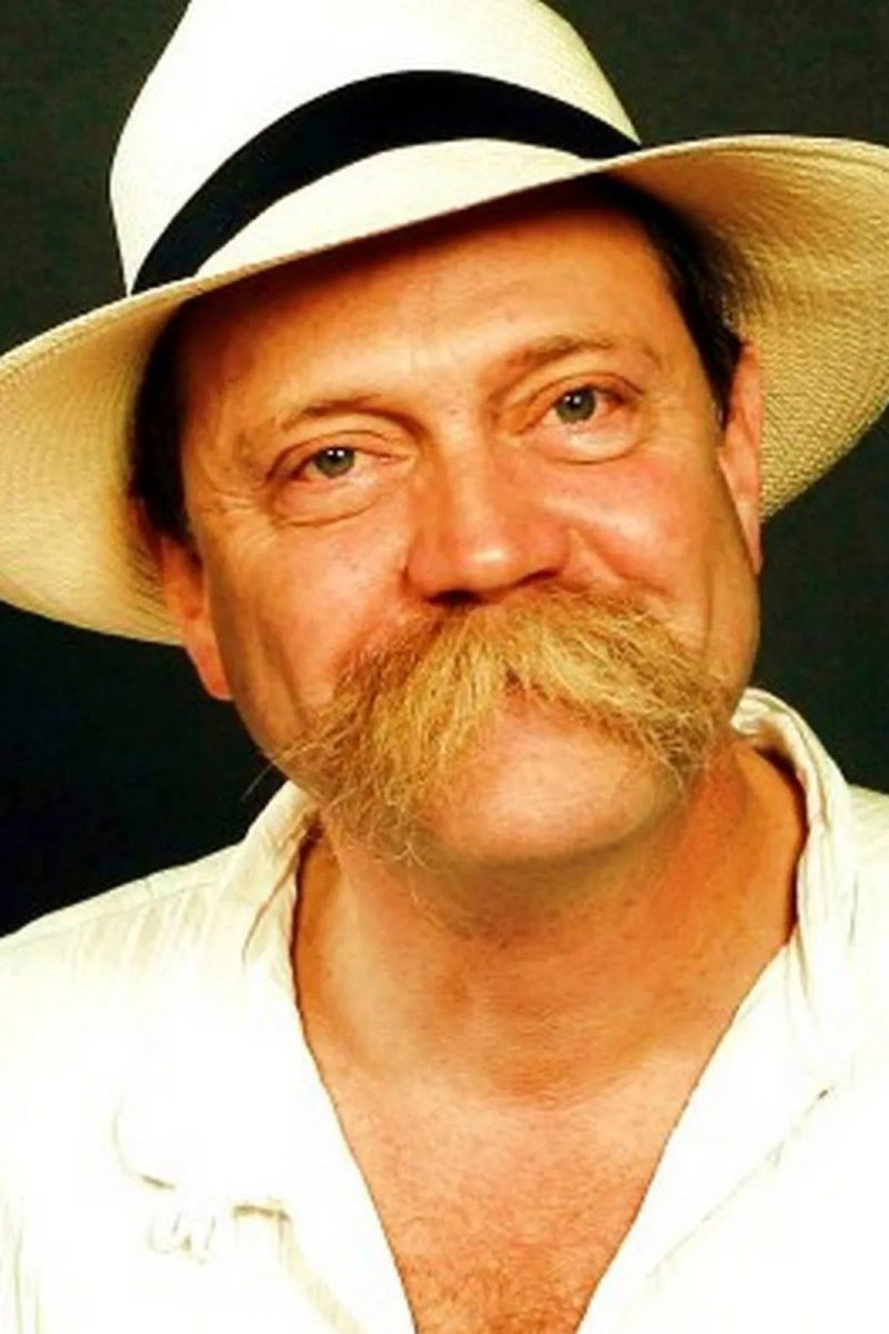 Øyvind Ougaard backdrop