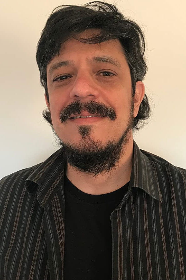 Fernando Sanches backdrop