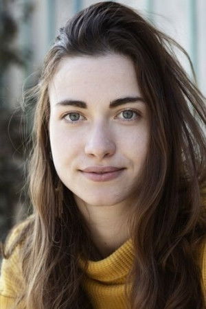 Anaelle Dézsy backdrop