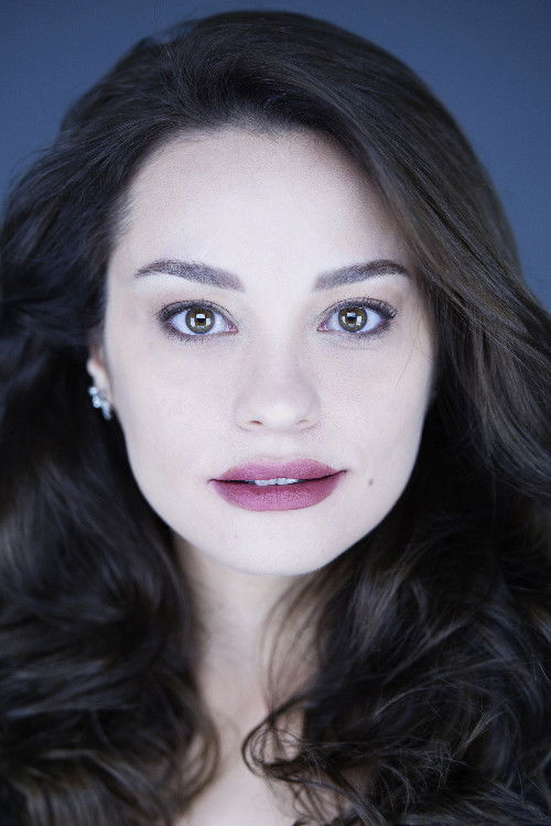 Özge Sezince Varley backdrop