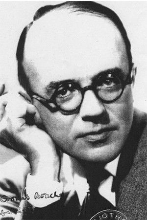 Roger Ferdinand backdrop