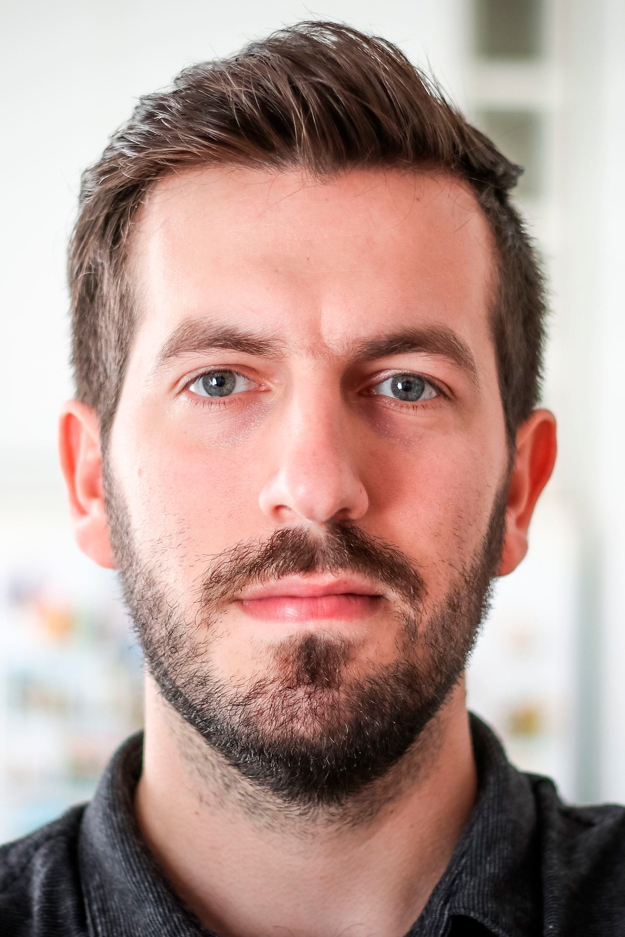 Santiago Zapata backdrop