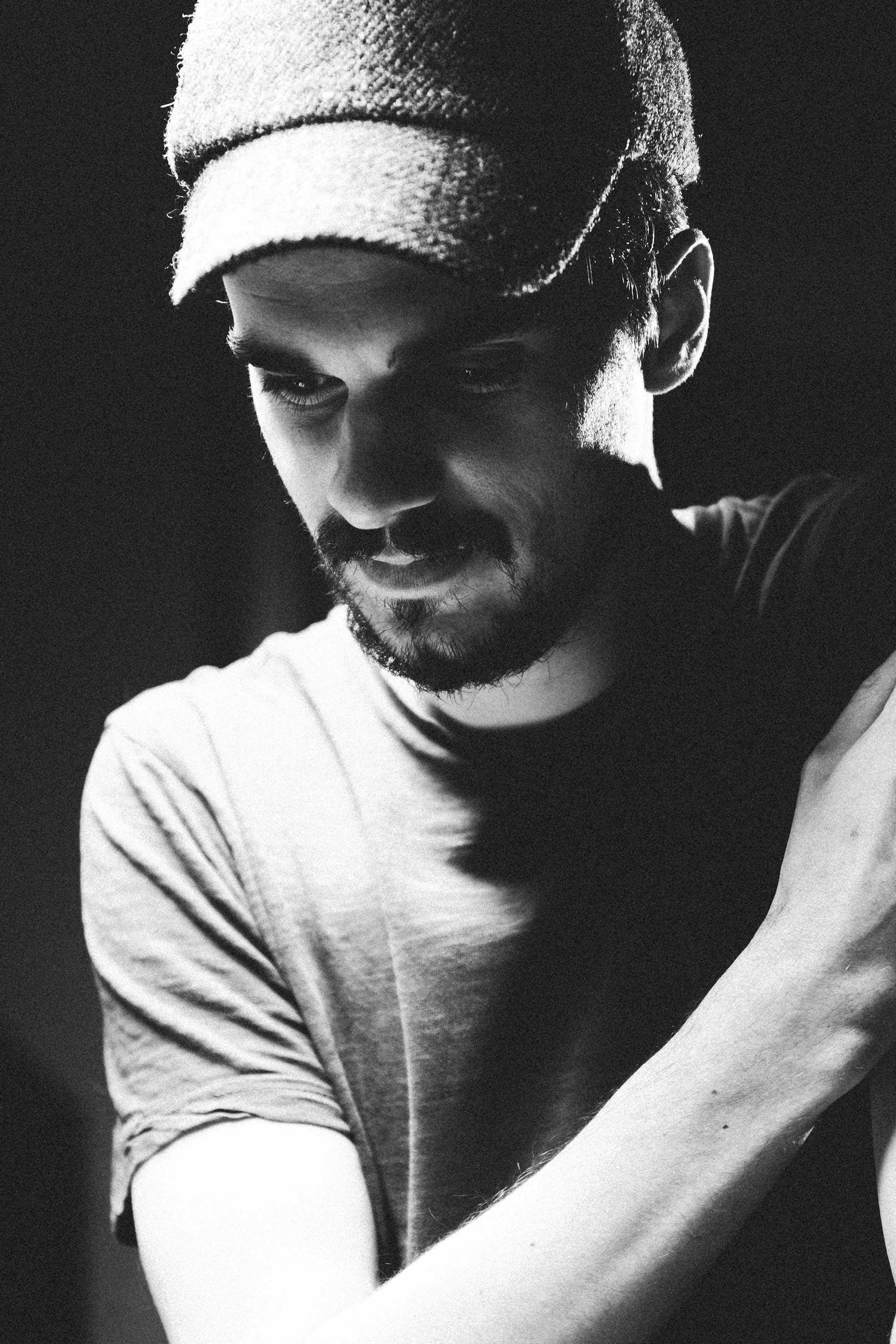 Amaury Dequé backdrop