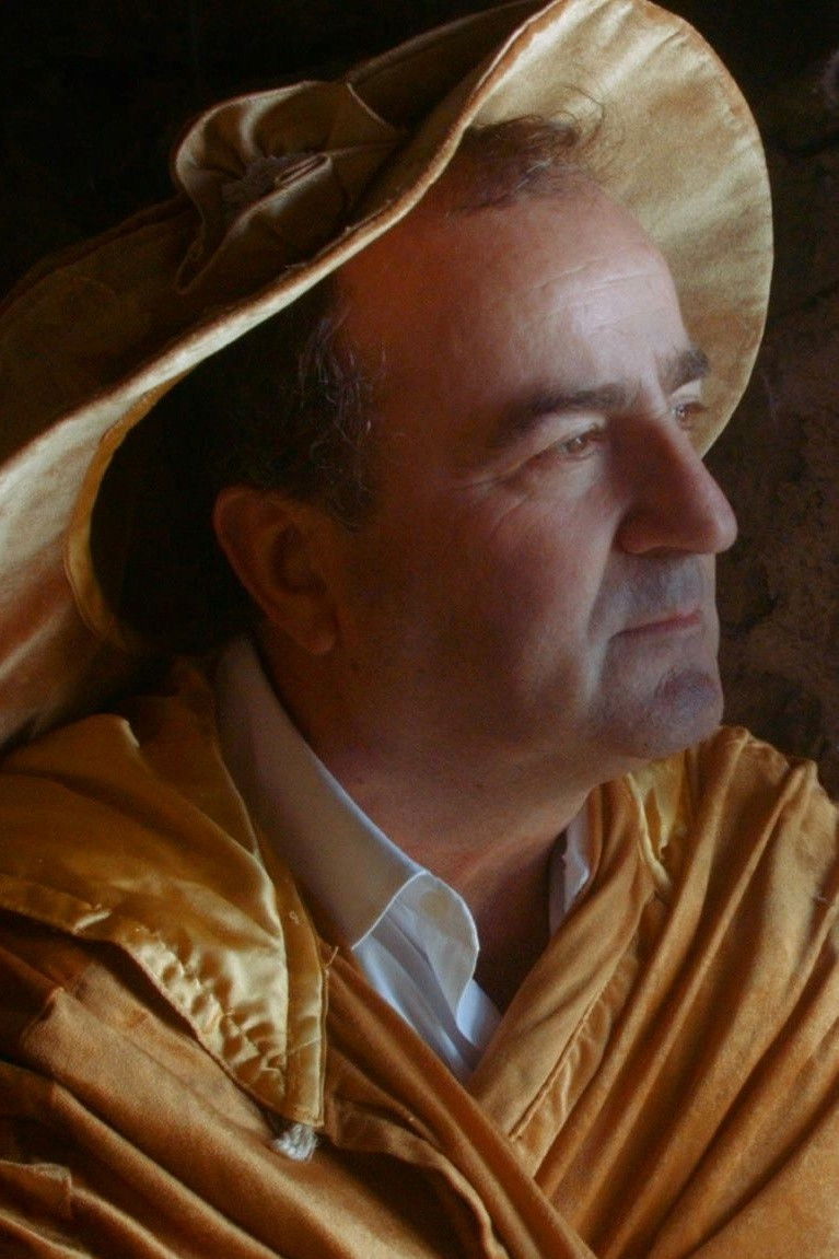 Renato Barros backdrop