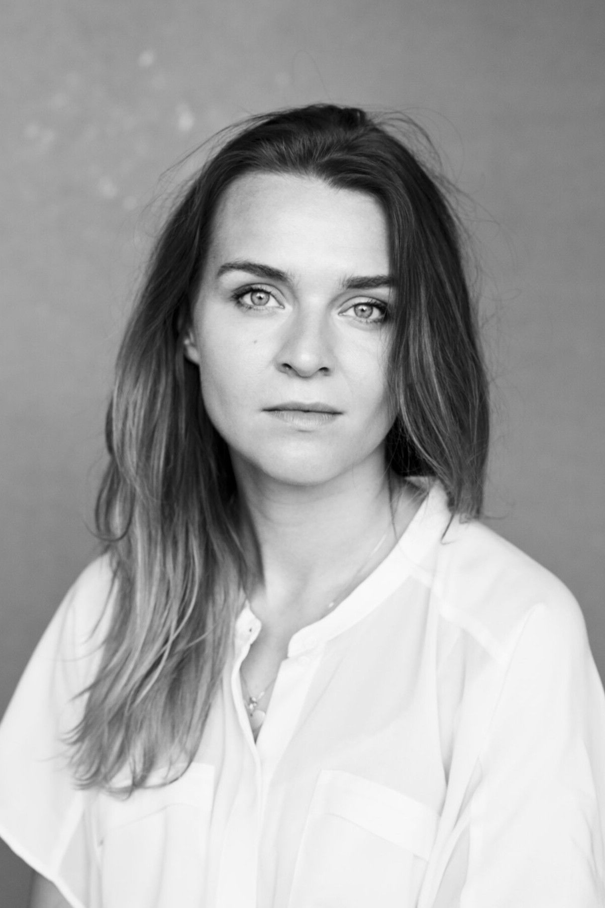 Dovilė Šarutytė backdrop