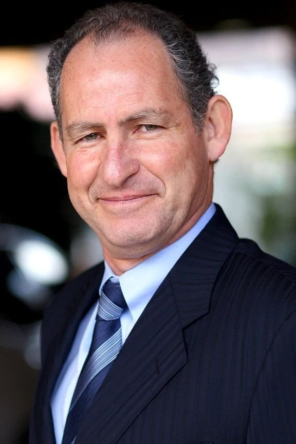 Roberto Medina backdrop