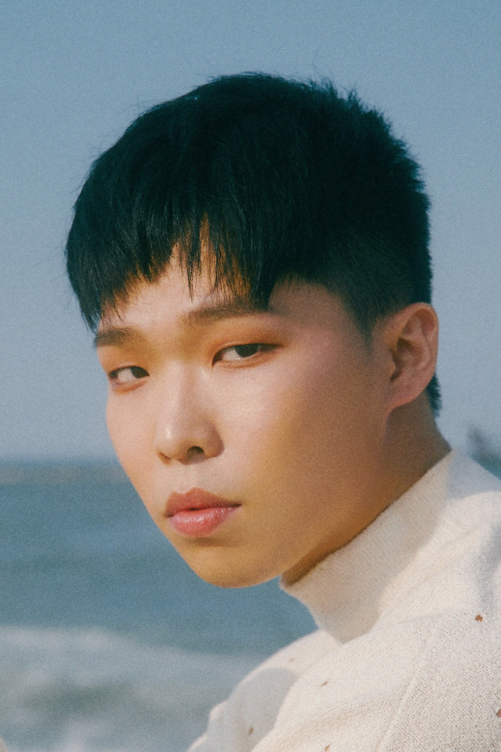 Lee Chan-hyuk backdrop